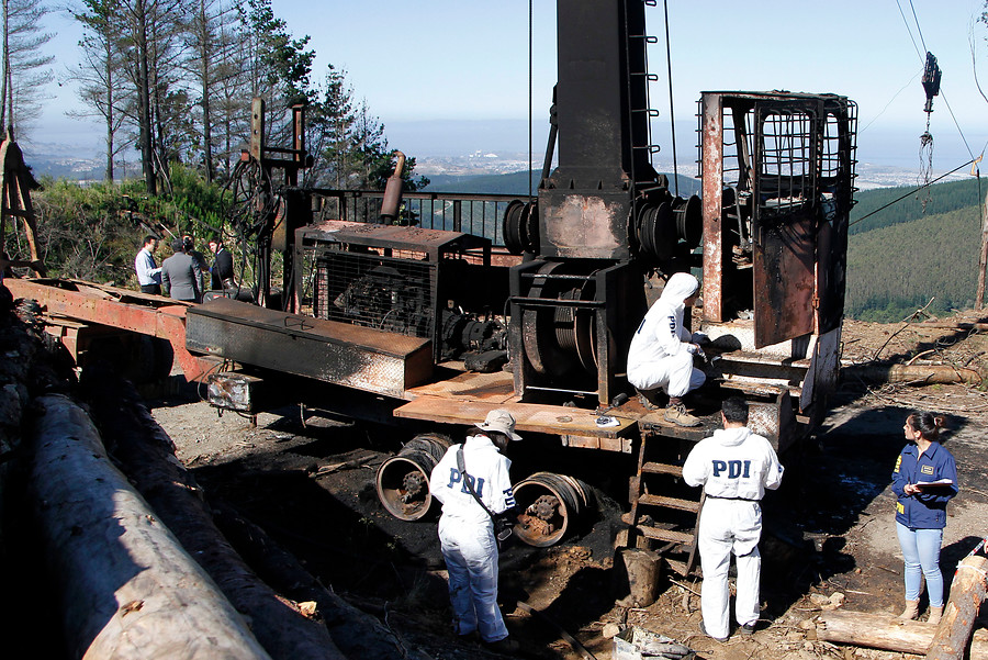 La Araucanía: Ministerio Público designa fiscal preferente para investigar últimos atentados a sitios de acopios de camiones y predios forestales