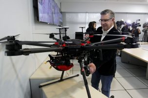 Joaquín Lavín bromeó en redes sociales y bautizó a sus famosos drones