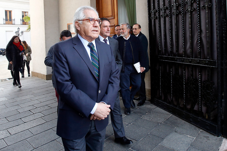 Fernández sostuvo que se tomarán los resguardos para la privacidad de las personas tras anuncio de proyecto para levantar secreto a informe de Comisión Valech
