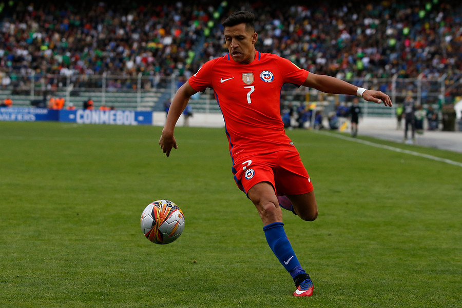 Confirmado: Informe del juez Wilmar Roldán sostiene que Alexis Sánchez no recibió tarjeta amarilla ante Bolivia