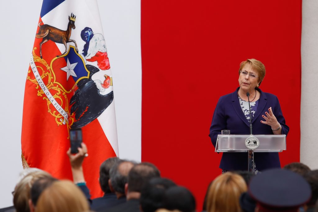 Bachelet realizará discreta celebración del Día de las Iglesias Evangélicas tras molestia en el Tedeum