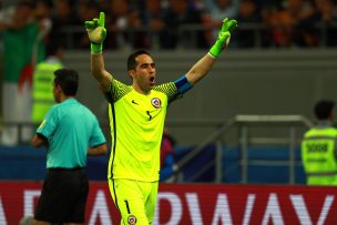 Claudio Bravo salvó al Manchester City de quedar eliminado de la Liga de Inglaterra