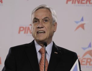 Sebastián Piñera remueve al director de comunicaciones de su comando