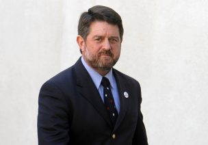 Claudio Orrego confundió a exactriz porno con 