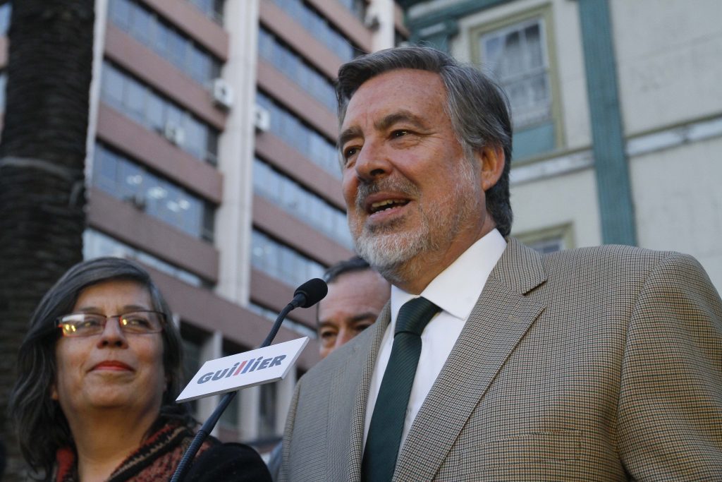 Guillier por instructivo: “Piñera representa un peligro de retroceso porque no cree en lo que nosotros creemos”