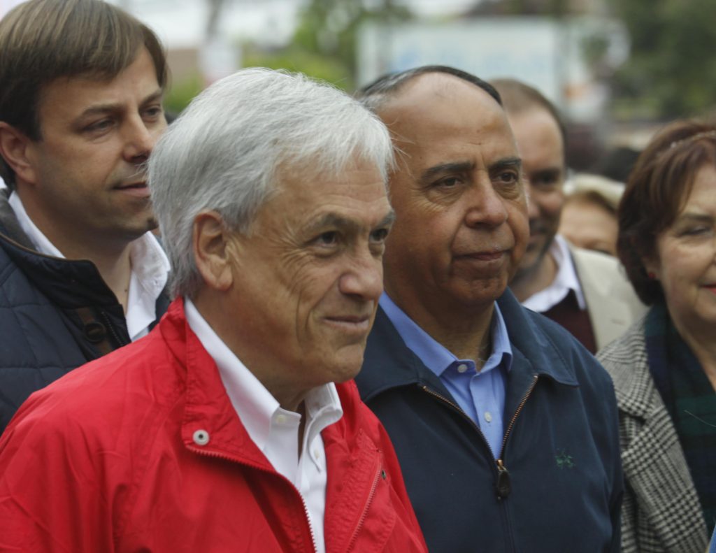 Piñera promete crear la Línea 10 del Metro de Santiago y reemplazar el Transantiago