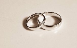 Hombre esperó al día de su boda para desenmascarar a su novia infiel