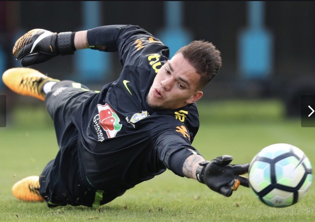 Brasil confirmó a su portero titular para partido contra La Roja