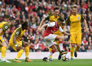 Arsenal de Alexis Sánchez gana y mantiene la ilusión en la Premier League