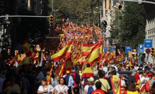 Más de un millón de personas se manifiestan en marcha organizada por la Societat Civil Catalana en contra de la independencia