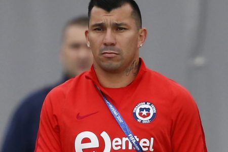 “Tiene una cara antigua y bellísima”: famoso director de cine elogió el rostro de Gary Medel