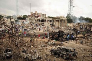 Atentado en Somalia deja 230 muertos