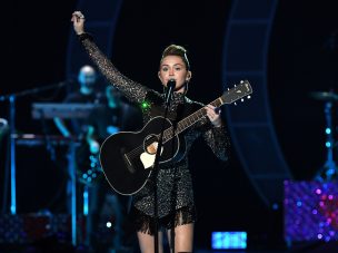 ¿Miley Cyrus o la Tigresa del Oriente? Cantante norteamericana mostró un particular look