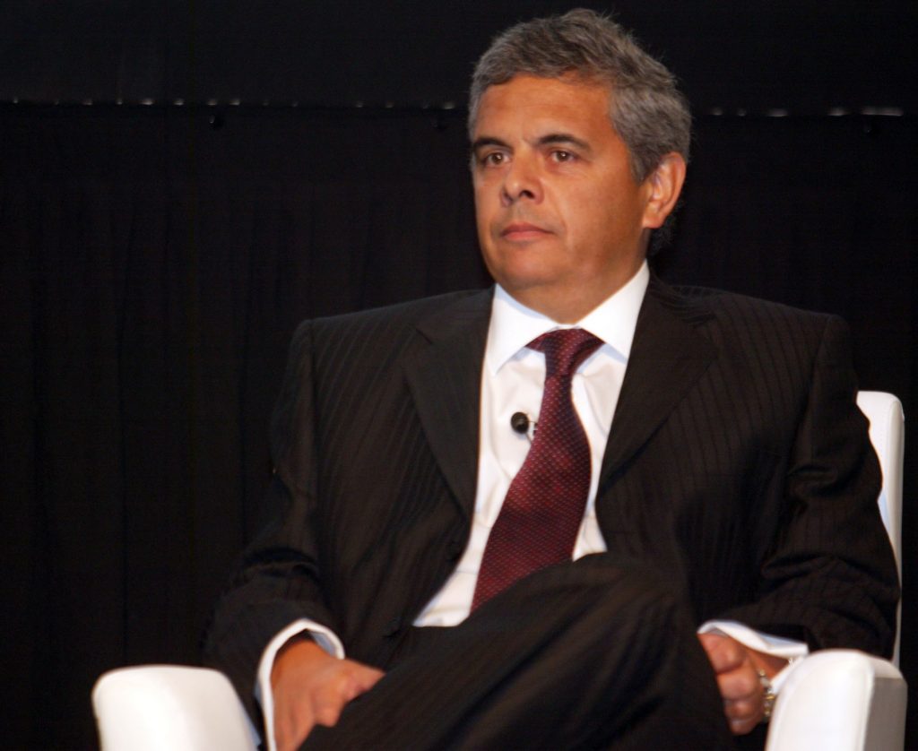 Ex director del SII del Gobierno de Lagos anunció que votará por Piñera