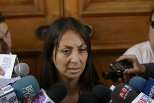 Sigue la polémica por la gratuidad: Cecilia Pérez le dedicó un twitt a Bachelet