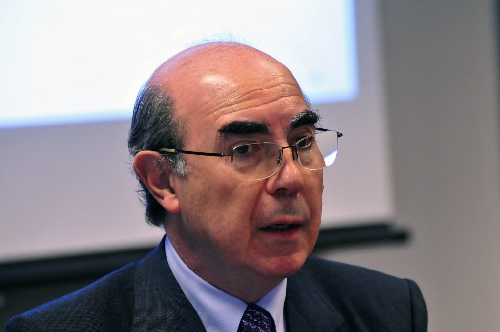 Roberto Méndez, ex presidente de Adimark: “No descarto que Piñera gane en primera vuelta”