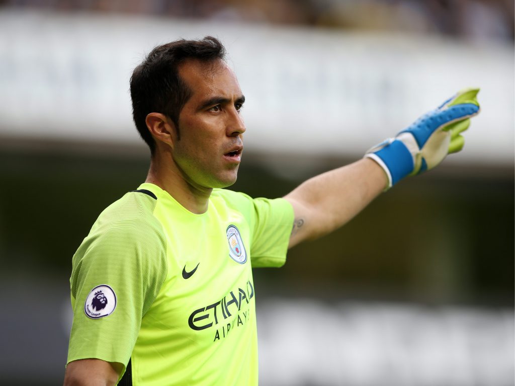 Claudio Bravo: “Me quiero quedar en el Manchester City”