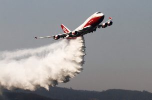 Conaf anunció que contratará al SuperTanker cuando sea necesario