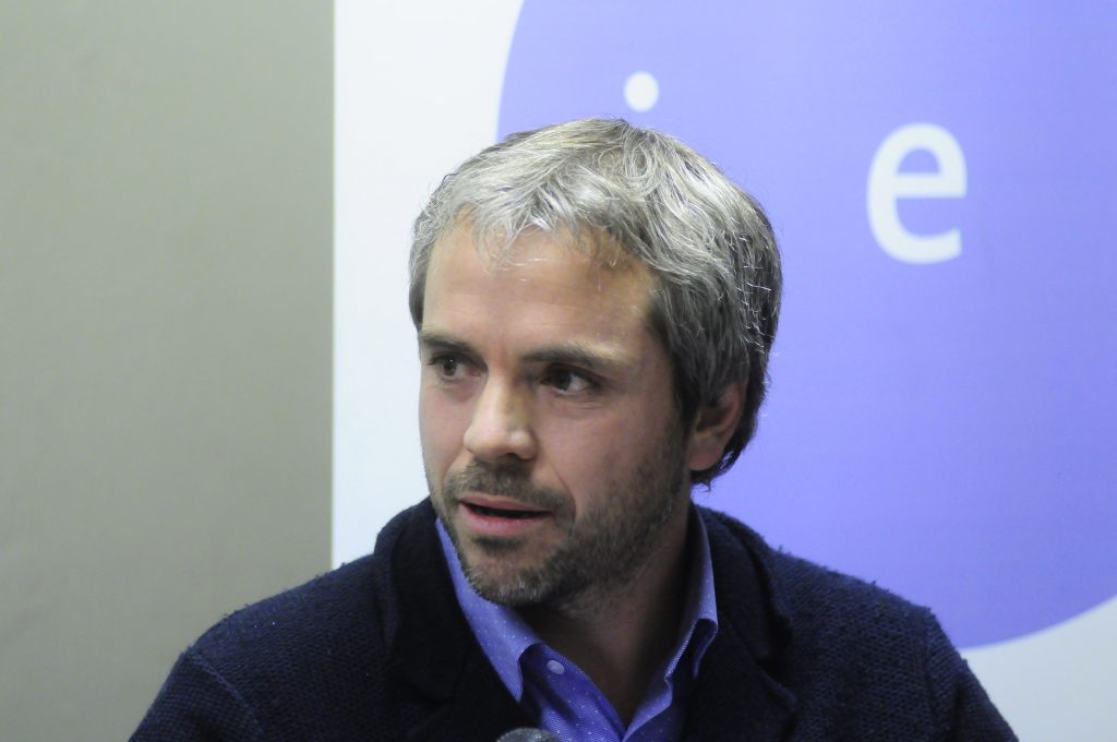 Gonzalo Blumel por capitalización de TVN: “Estoy de acuerdo con el financiamiento, pero hay que entregar recursos a cambio de una estrategia”