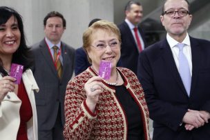 Presidenta de la República realiza viaje inaugural de la nueva linea 6 del metro