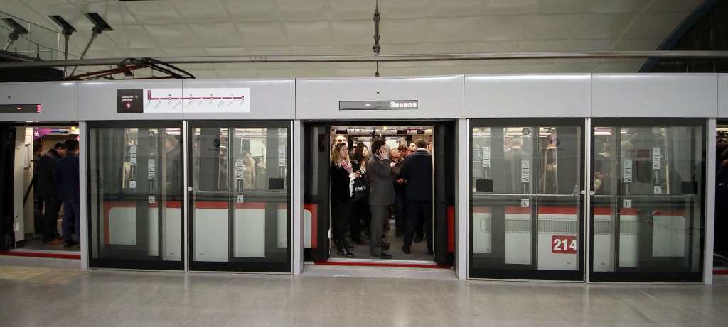 Así fueron las primeras horas de la línea 6 de Metro de Santiago
