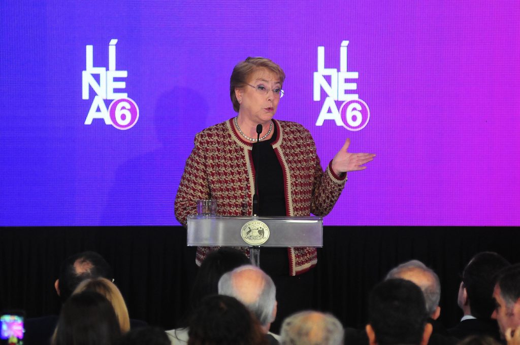Michelle Bachelet confirmó la construcción de la Línea 7 de Metro