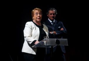 Bachelet convocó consejo de ministros a dos semanas de las elecciones