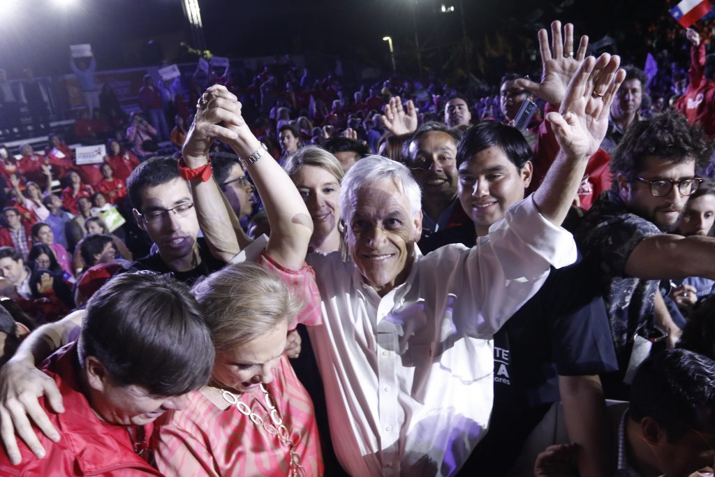 Chile Vamos apunta al “centro” para ganar en segunda vuelta