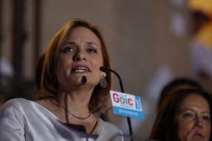 Carolina Goic anunció su renuncia a la presidencia de la Democracia Cristiana y le dio su apoyo a Guillier