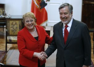 Diputados UDI califican de intervencionismo electoral la reunión entre Bachelet y Guillier