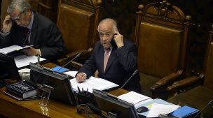 Andrés Zaldívar se defiende de las acusaciones de tráfico de inmigrantes y cohecho