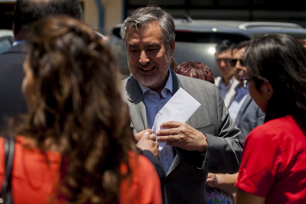 Guillier se reunirá con “No + AFP”