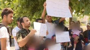 Cinco familias de refugiados sirios exigen salir de Chile tras ataque a mujer en Macul