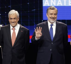 Voto en el extranjero: Sebastián Piñera se impone en China y Malasia