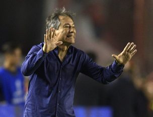 Se acerca a la Roja?: Ariel Holan dejó de ser el técnico de Independiente