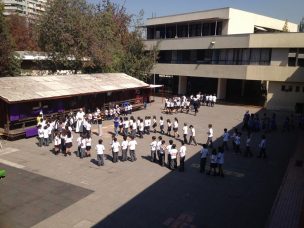 Colegio en Las Condes deberá pagar indemnización por golpiza sufrida por alumno de octavo básico