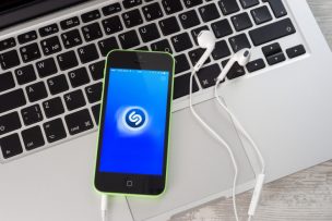 Apple comprará la app de reconocimiento musical Shazam