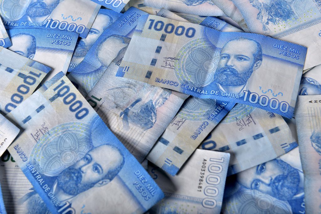 Tesorería llama a 45 mil personas y a 21 mil empresa a cobrar más de 22.800 millones de pesos