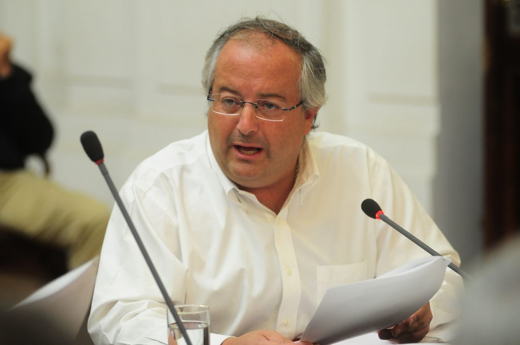 Nicolás Monckeberg: “Es abuso de poder transformar al Gobierno en una sucursal de Guillier”