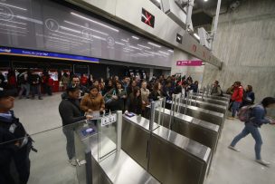 Metro de Santiago, Merval y Biotren volverán a funcionar gratis para segunda vuelta