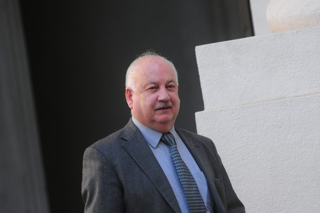 Teillier pidió unidad en la próxima oposición “sin exclusiones desde la DC hasta el Frente Amplio”