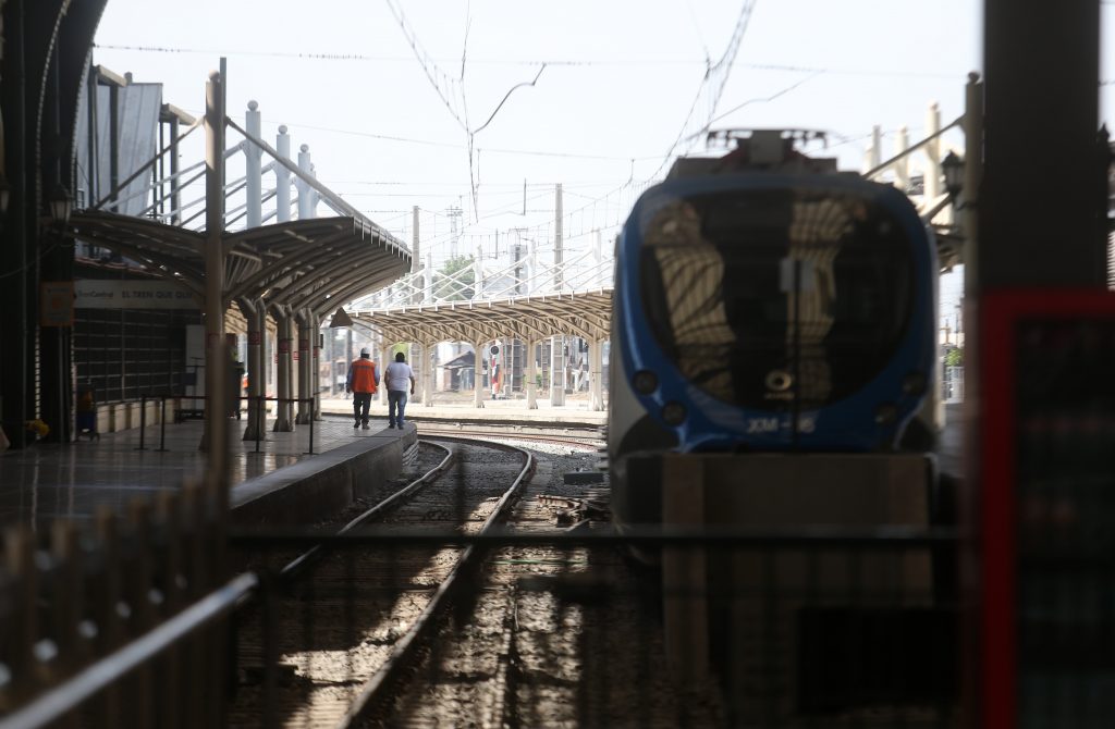 Continua el paro de Tren Central