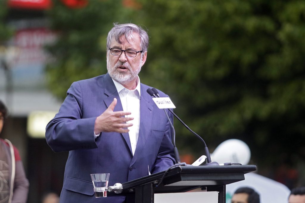 Guillier y dichos a los empresarios: “Fue desafortunada la expresión”