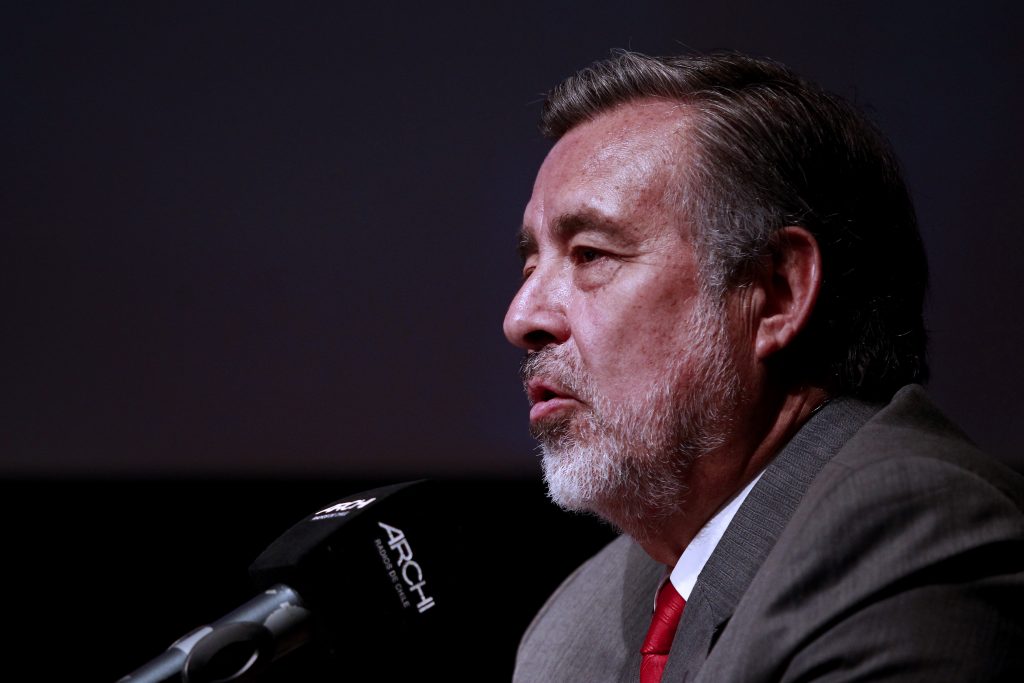 Movimiento Deuda Educativa criticó la “letra chica” en propuesta de condonación del CAE de Guillier