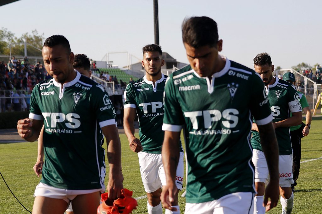 Santiago Wanderers no pudo derrotar a Palestino y jugará la promoción