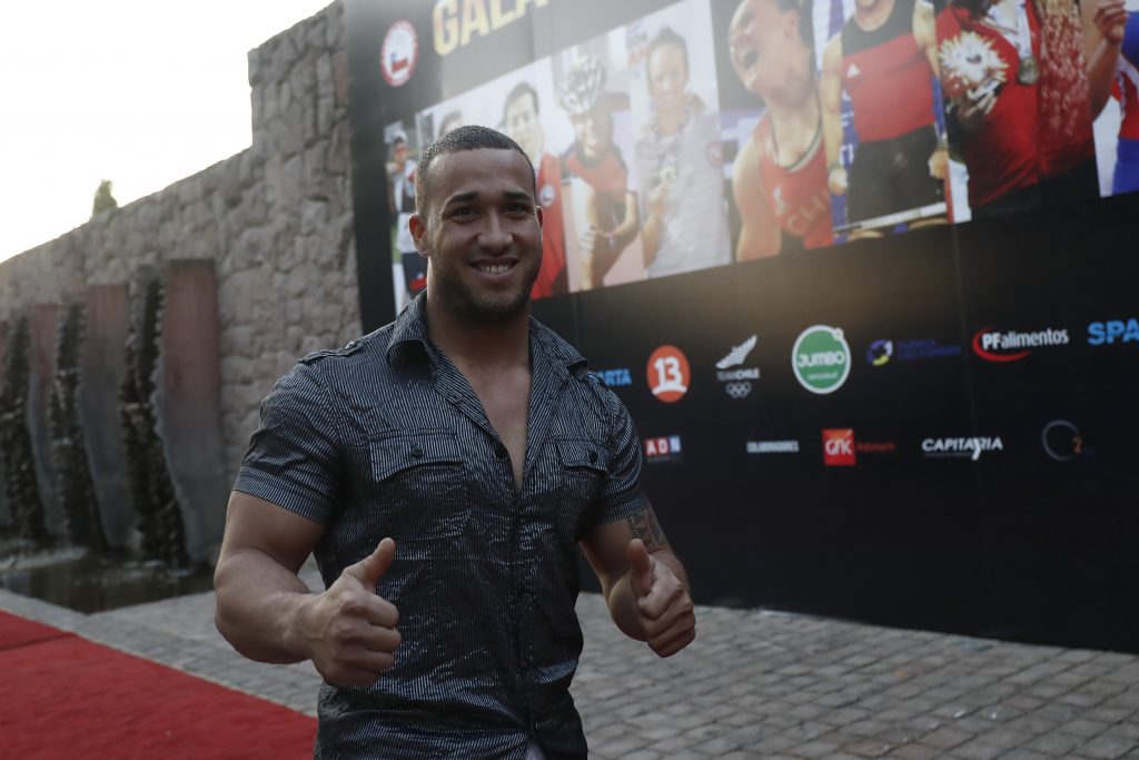 Pesista Arley Méndez sobre polémica por su posible triunfo en el premio Deportista del Año: “Yo soy un deportista de Chile”