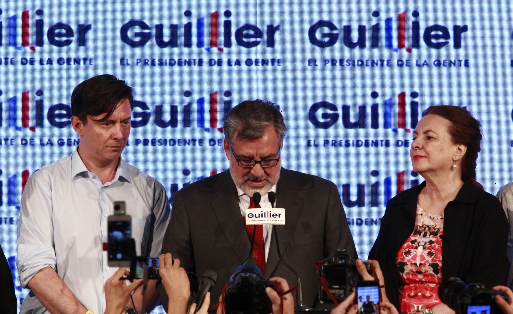 Alejandro Guillier reconoce derrota y llamó a sus simpatizantes a ser “una oposición republicana constructiva”