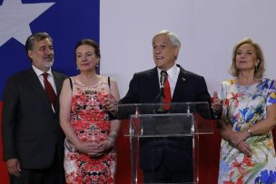 Guillier llegó al comando de Sebastián Piñera para felicitarlo: 