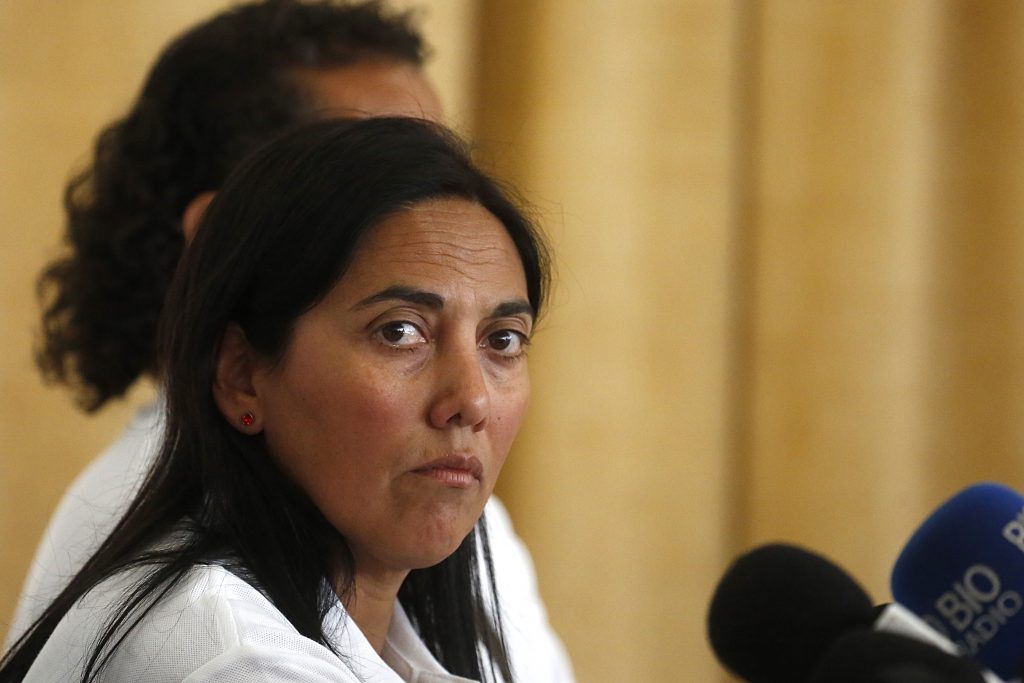 Gobierno fustiga “discriminación” por fallido nombramiento de DT Paula Navarro