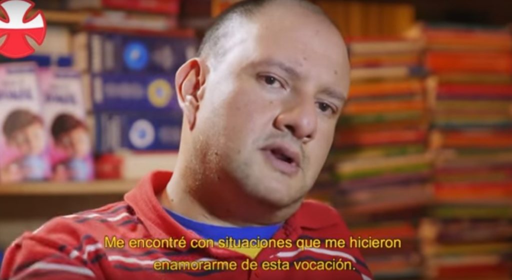Miguel Carvajal: El profesor que emocionó a Chile con su vocación